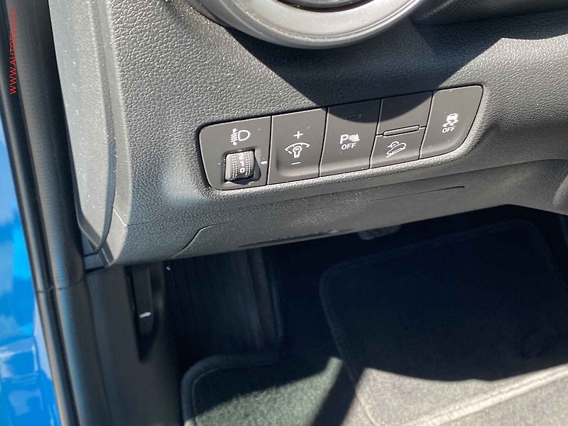 Hyundai Kona (2023) 1.0 T-GDi, 1.maj,ČR, Smart - fotka 12 z 19