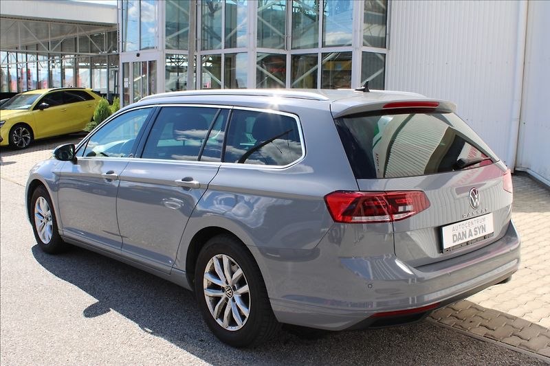Volkswagen Passat 1,5 TSI DSG Business 1.maj. CZ - fotka 4 z 4