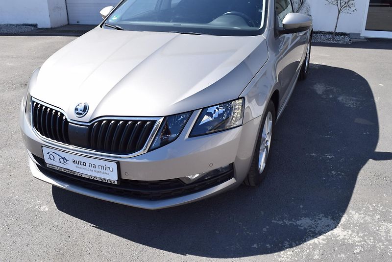 Škoda Octavia (2019) 1.5TSI 110kw AMBI VÝHŘEV NAVI - fotka 2 z 50