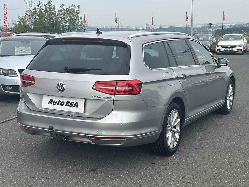 Volkswagen Passat (2015) 2.0TDi, DSG, navi, kůže - fotka 4 z 20