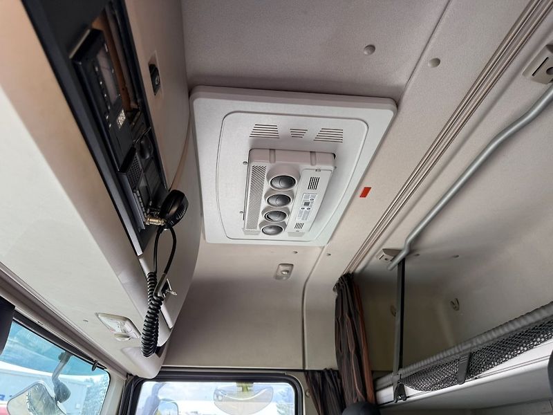 DAF XF480 EURO 6 MEGA/lowdeck - fotka 12 z 18