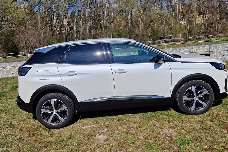 Peugeot 3008 (2022) 1.2 /96kW - fotografie inzerátu
