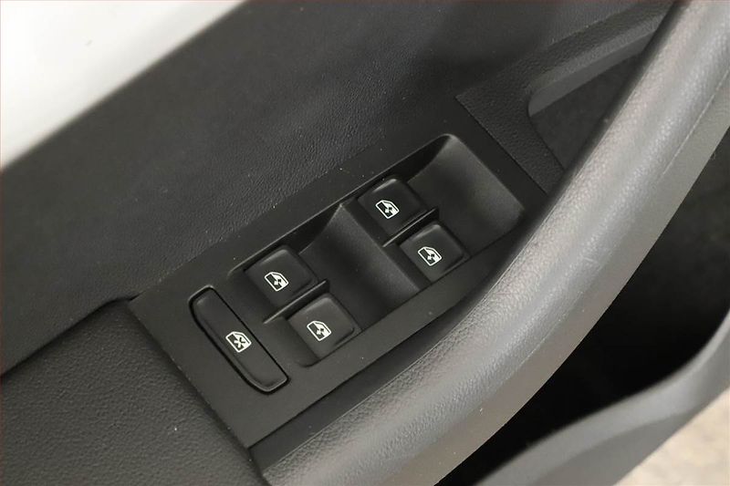 Škoda Octavia (2017) 1.0 TSI, Xenony, Tempomat - fotka 13 z 13
