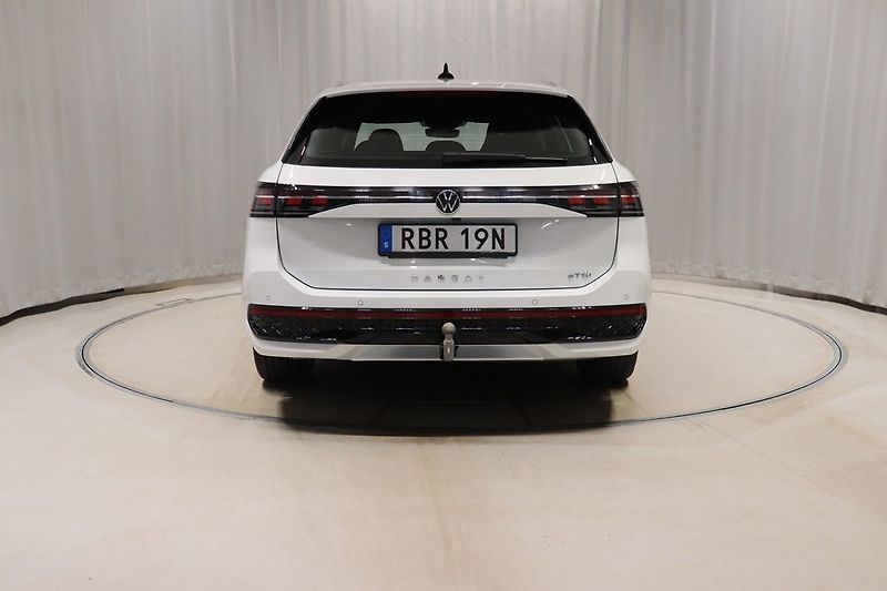 Volkswagen Passat 1.5 eTSI IQ NezTop Kamera Taž - fotka 5 z 12