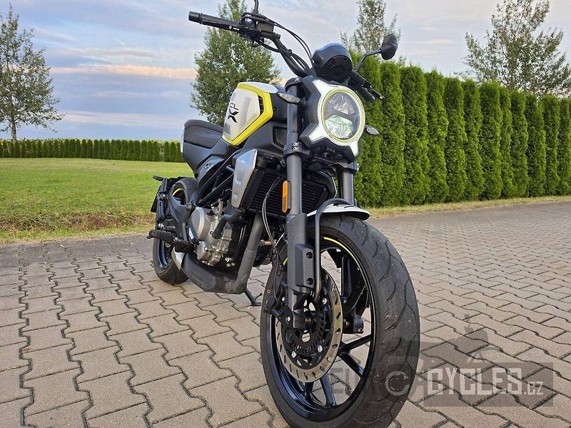 CFMOTO 300 CL-X (2024) - fotka 3 z 16