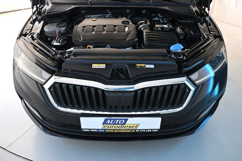 Škoda Octavia (2023) 2.0 LED TOUR Virtual TDI - fotka 29 z 31