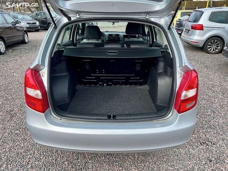 Škoda Fabia (2011) 1.2 TSI 63kW Klima,ServisŠkoda - fotka 18 z 18