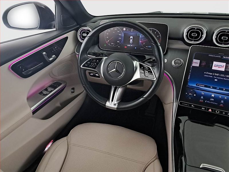 Mercedes-Benz Třídy C (2022) C 200 - fotka 7 z 19