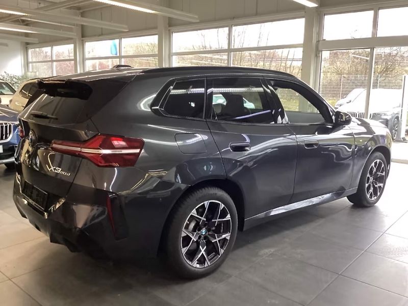 BMW X3 xDrive20d M-Sport 360 HuD Pano - fotka 5 z 22