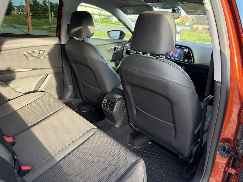 Seat Leon FR 1,5 TSi/96kW - LED,TZ,..... - fotka 42 z 66