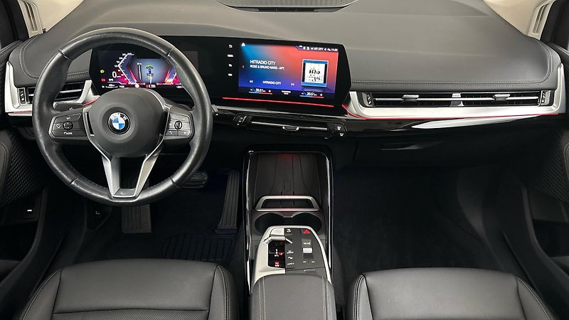 BMW Řada 2 218i AUT Luxury Line - fotka 8 z 27