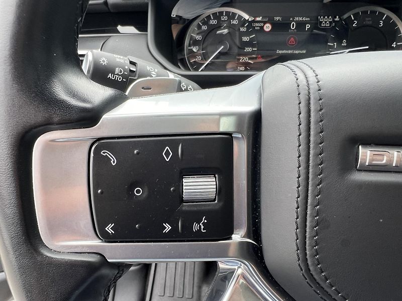 Land Rover Discovery (2022) D300*Dynamic*AWD*DPH - fotka 15 z 43