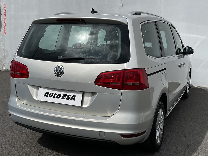 Volkswagen Sharan (2011) 2.0 TDi, Comfortline - fotka 6 z 23