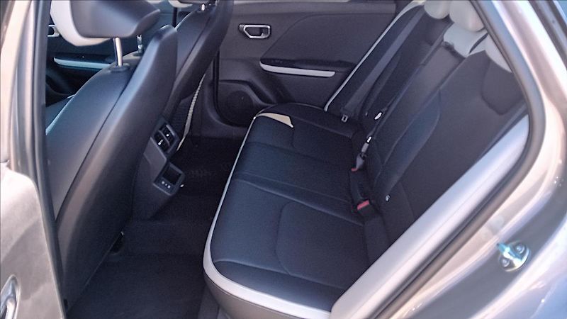 Kia K4 1,6 SW 7DCT GT-Line seat+tech - fotka 11 z 13
