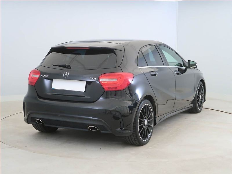 Mercedes-Benz Třídy A (2013) AMG line A 200 CDI, Kůže, Navi - fotka 5 z 16