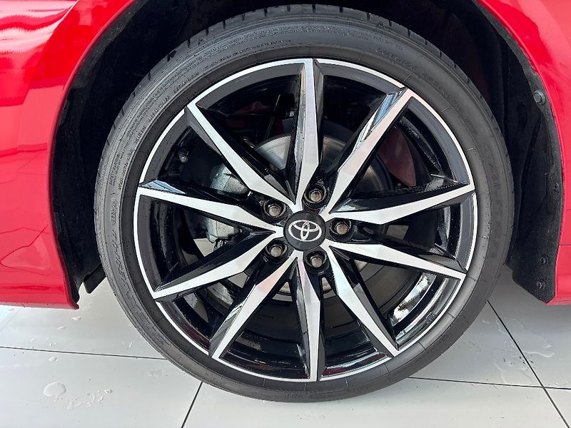 Toyota Corolla 1.8HSD 72kW GR Sport 2024 - fotka 8 z 15