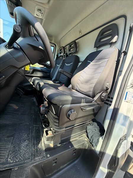 Iveco Daily 3,0 70C18 HA8  SKŘÍŇ + ČELO - fotka 33 z 37