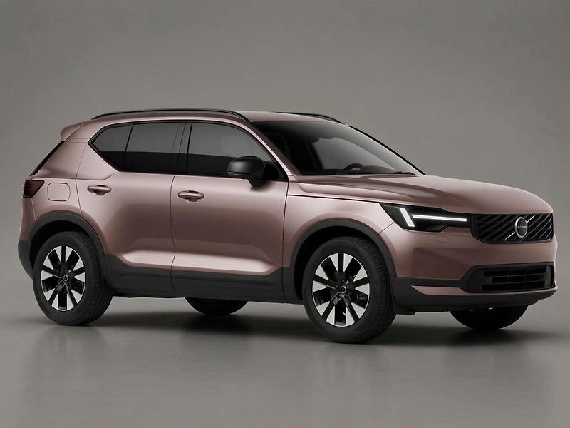 Volvo XC40 (2026) B4 PLUS DARK  - fotka 8 z 17