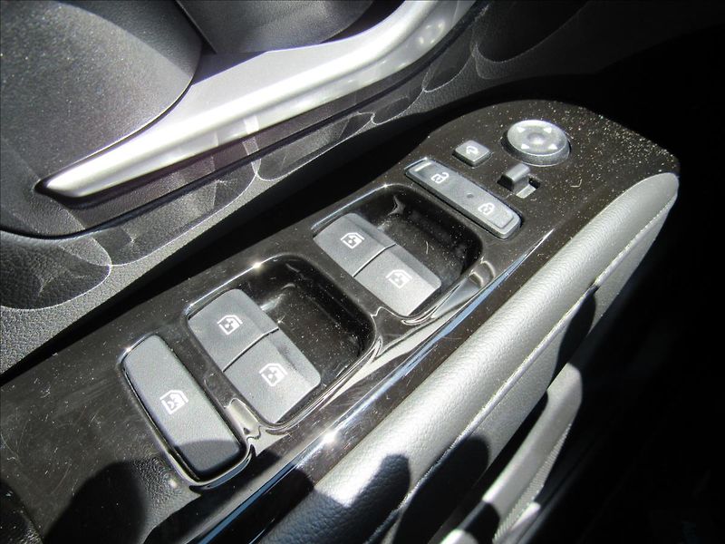 Hyundai Tucson 1,6 CRDi Style AWD AUT - fotka 27 z 35