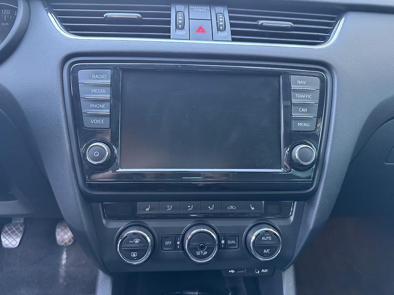 Škoda Octavia (2014) COMBI 1.6 TDI - fotka 12 z 21
