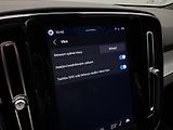 Volvo XC40 B3 DARK PLUS CZ REZERVACE - náhled 40