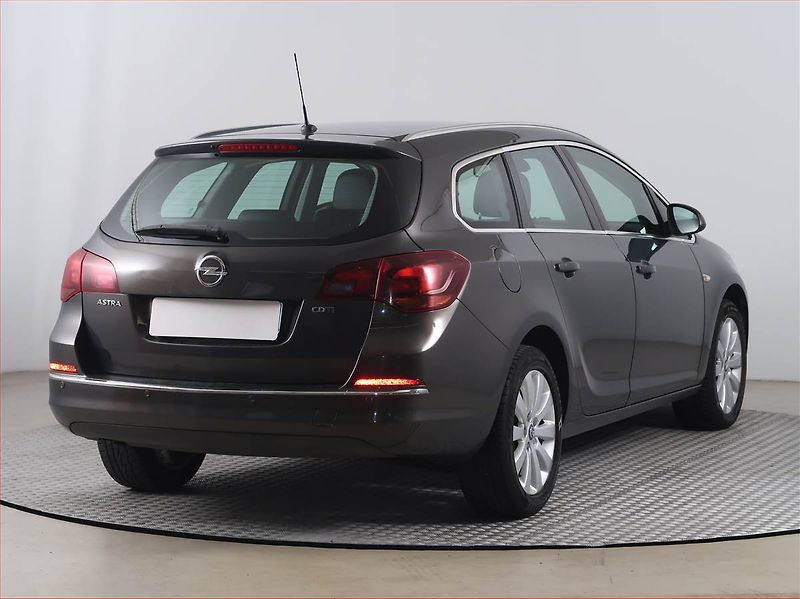 Opel Astra (2015) 1.6 CDTI, Serv.kniha, Tempomat - fotka 5 z 15