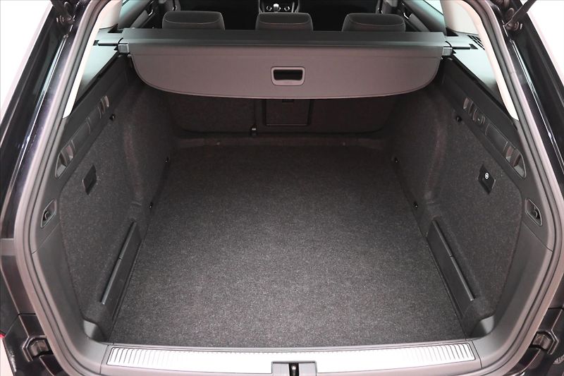 Škoda Superb 2,0 TDI 147 kW DSG 4x4 Ambitio - fotka 10 z 30