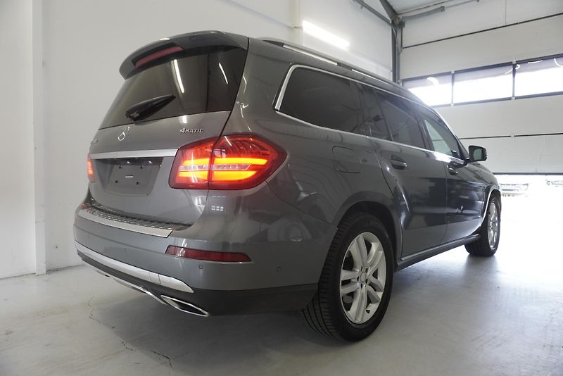 Mercedes-Benz GLS (2017) GLS  350 SUV 4MATIC 9G-TRONIC - fotka 5 z 33