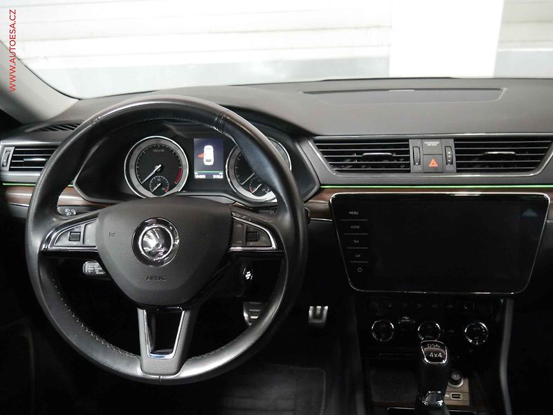 Škoda Superb (2020) 2.0 TDI 4x4, Scout, DSG, LED - fotka 11 z 24