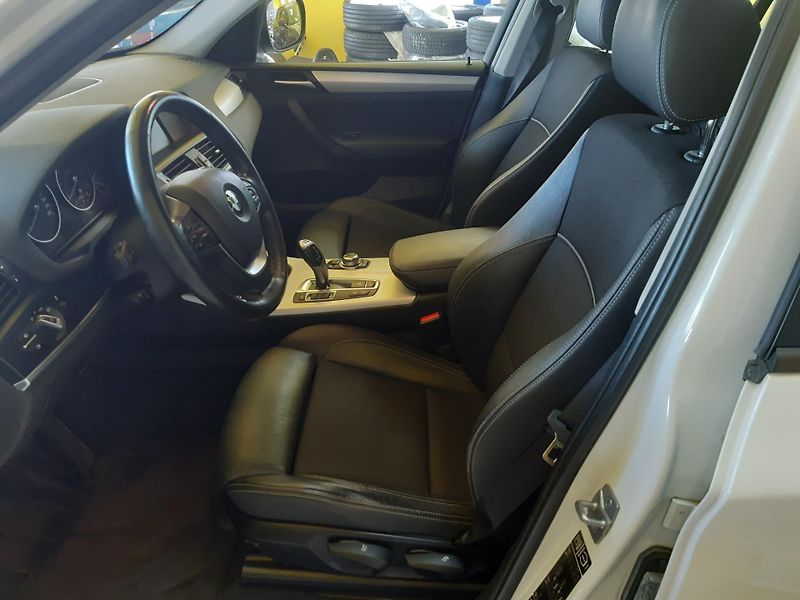 BMW X3 3.0d XDRIVE XENONY TAŽNÉ - fotka 8 z 25
