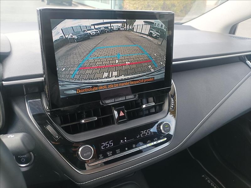 Toyota Corolla 1,8 Style - fotka 18 z 20