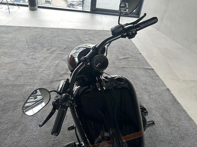 Harley-Davidson FXSE Softail Breakout CVO (2016) - fotka 13 z 26