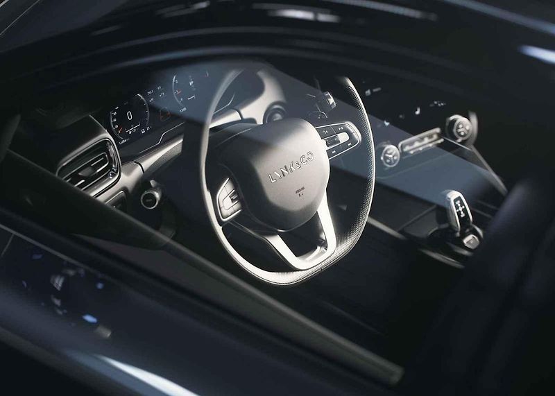 Lynk & CO O2