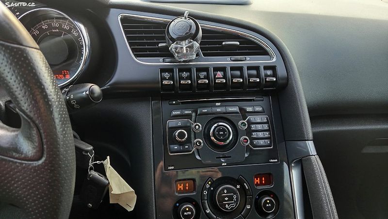 Peugeot 3008 (2012) - fotka 23 z 32