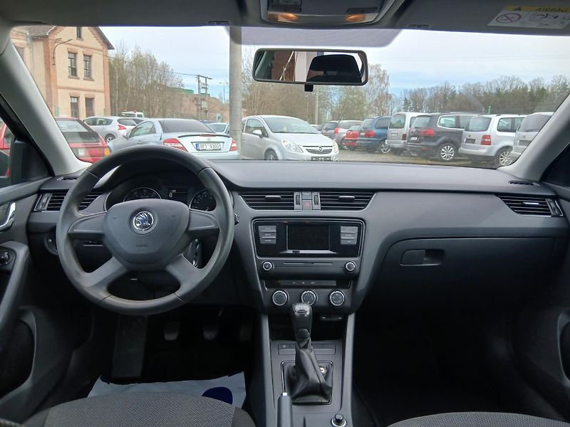 Škoda Octavia 1.2 TSI, 99tis km najeto - fotka 24 z 32