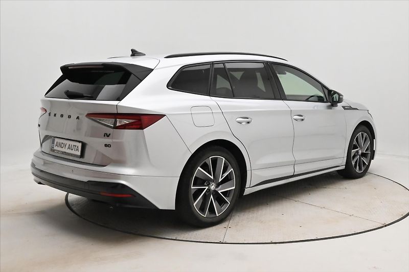 Škoda Enyaq iV BEV 60 132kW SportPlus Záru - fotka 5 z 28