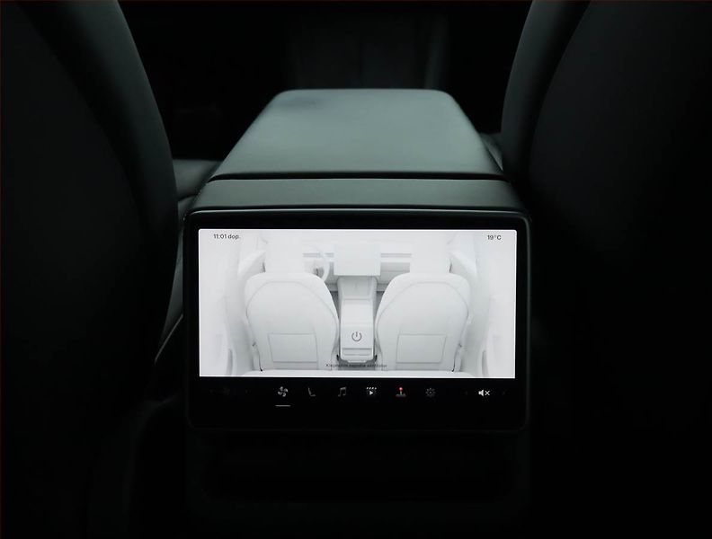 Tesla Model 3 (2023) Standard Range LFP, SoH 94% - fotka 20 z 22