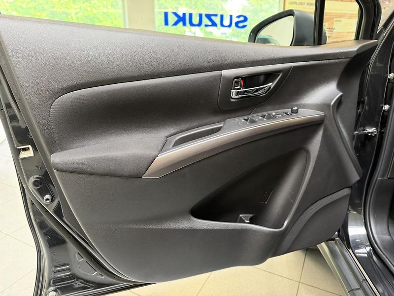Suzuki S-Cross 1,4 Boosterjet 4x4 Hybrid - fotka 14 z 18