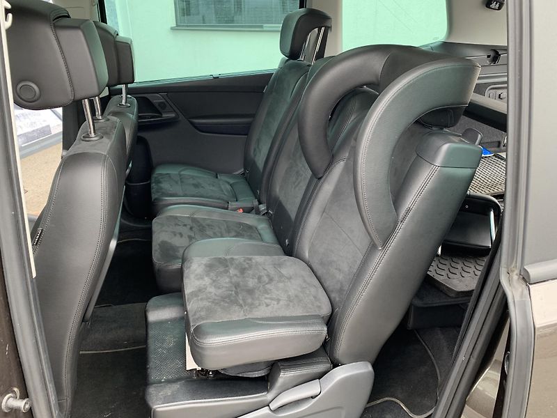 Seat Alhambra (2015) 2.0TDi, 103KW, EL.DVEŘE+KUFR - fotka 23 z 30