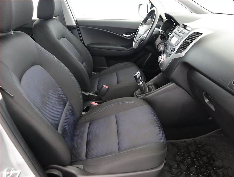 Hyundai ix20 (2018) 1.6 CVVT, ČR,1.maj, Serv.kniha - fotka 7 z 13