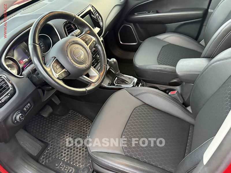 Jeep Compass (2021) 1.3 T, ČR, AT, autoAC - fotka 3 z 3