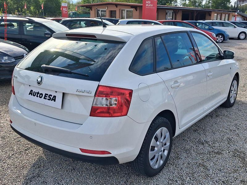 Škoda Rapid (2014) 1.6 TDi, ČR, Elegance - fotka 4 z 20