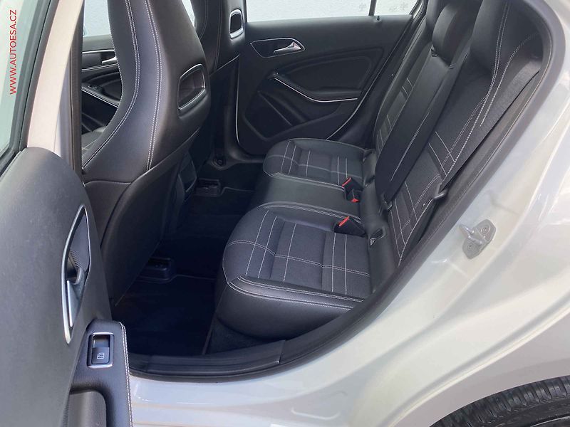 Mercedes-Benz Třídy A (2016) 1.6i A180, LED, navi - fotka 10 z 18