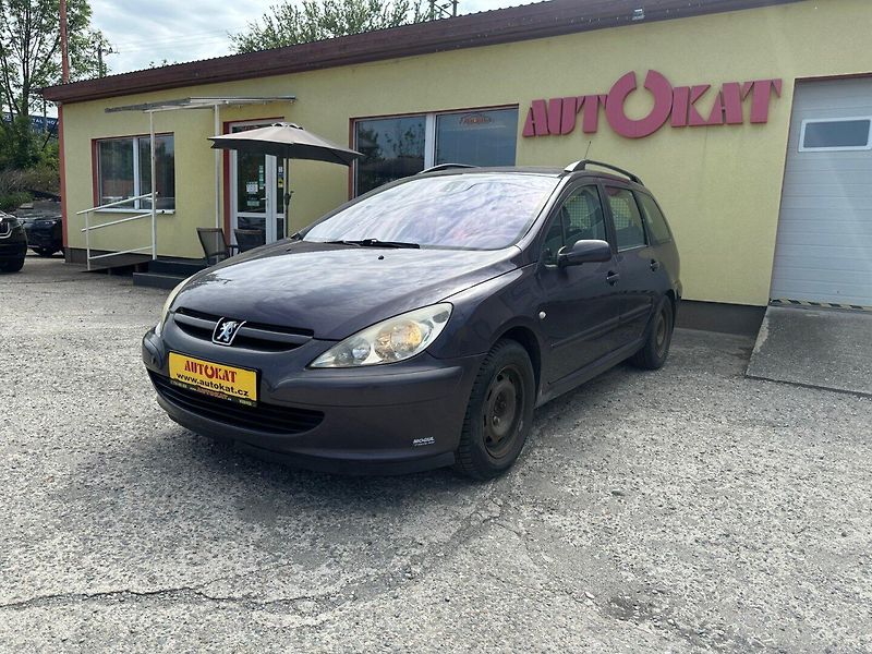 Peugeot 307 1.6i 80kw/2 sady pneu - fotka 7 z 17