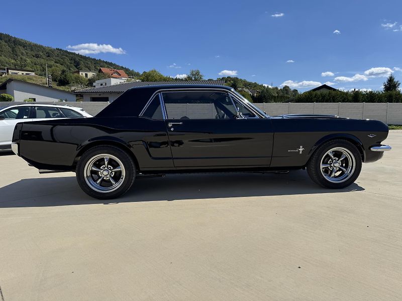 Ford Mustang V8 347 cui Coupe - fotka 2 z 42