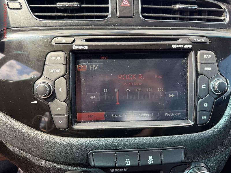 Kia Ceed (2014) 1.6GDi, ČR, Bixen - fotka 17 z 18