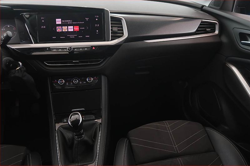 Opel Grandland X (2023) 1.2 Turbo, ČR,1.maj - fotka 8 z 17