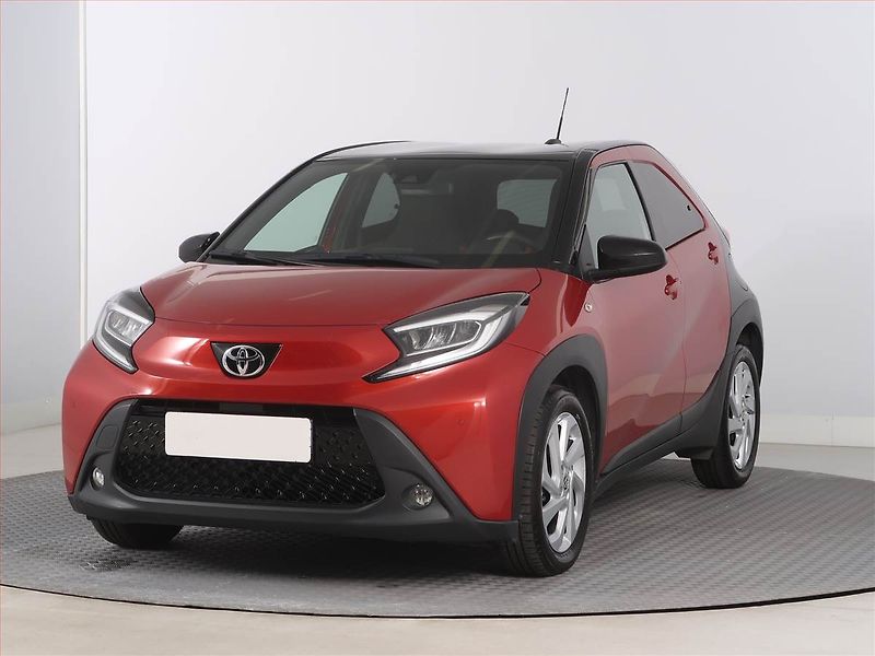 Toyota Aygo (2022) Style 1.0, Serv.kniha - fotka 2 z 18