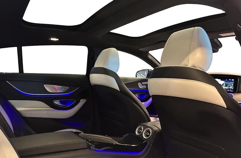Mercedes-Benz AMG GT 4 63 SE Performance 360k HuD - fotka 18 z 24
