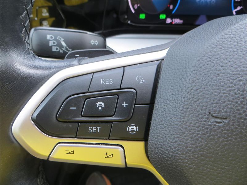 Volkswagen Golf 1,0 TSI Life 81kW DSG - fotka 18 z 24